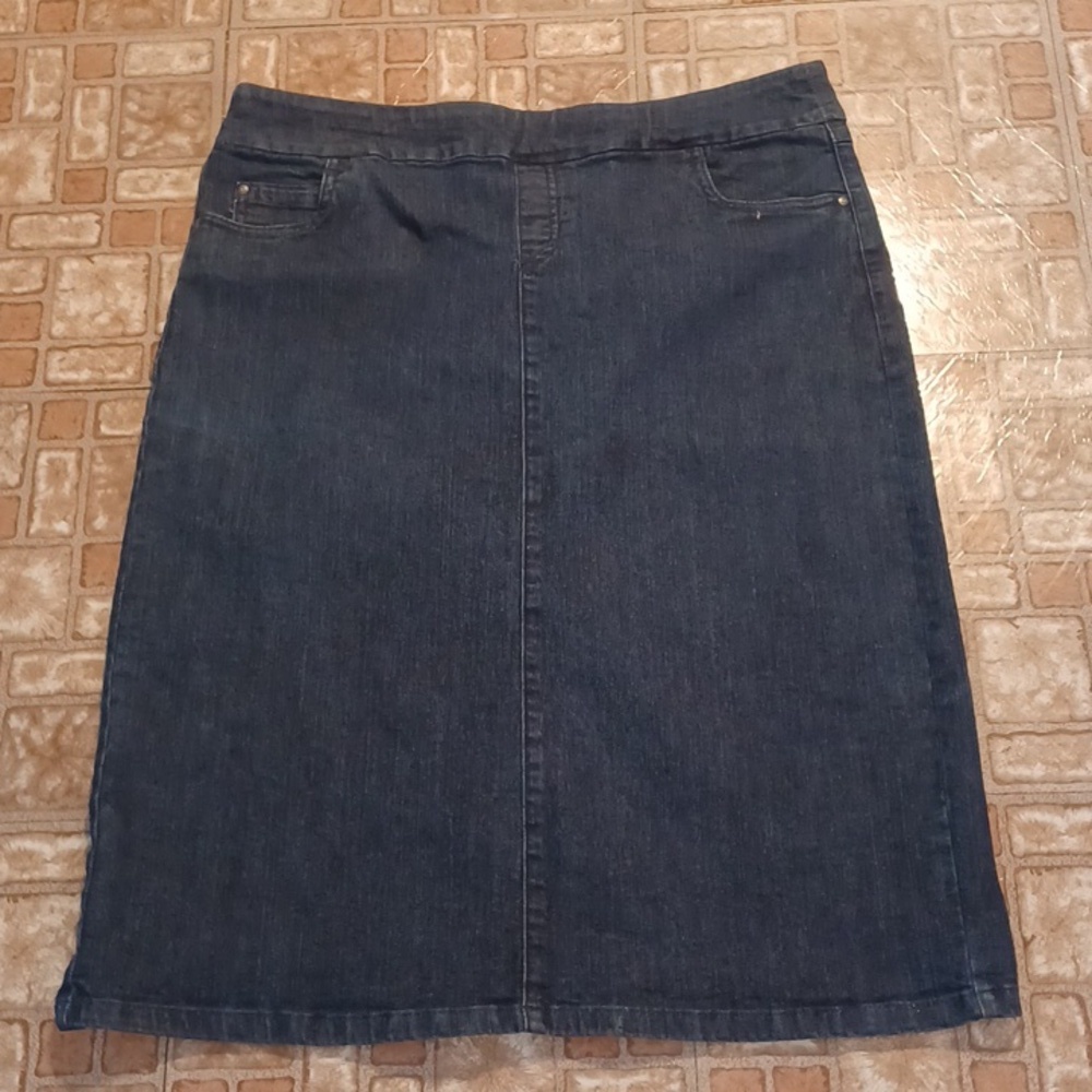 Jean skirt women's size 12 N Touch blue Jean skirt